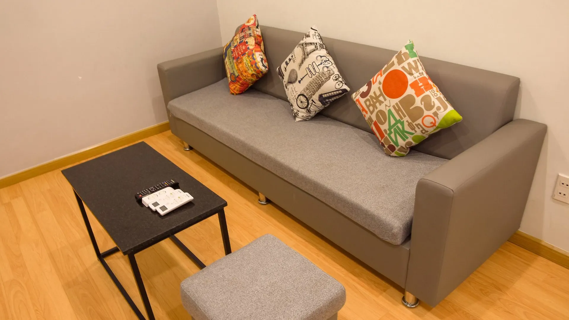 Dolphin Apartment Nha Trang